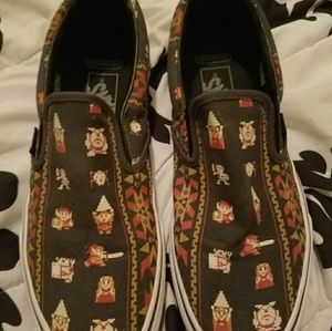 Rare Nintendo Zelda vans, womens 9